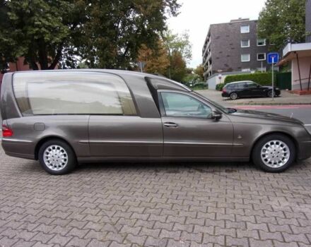 Коричневый Мерседес 220, объемом двигателя 2.2 л и пробегом 238 тыс. км за 33678 $, фото 13 на Automoto.ua