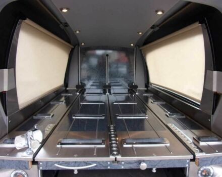 Коричневый Мерседес 220, объемом двигателя 2.2 л и пробегом 238 тыс. км за 33678 $, фото 6 на Automoto.ua