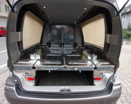 Коричневый Мерседес 220, объемом двигателя 2.2 л и пробегом 238 тыс. км за 33678 $, фото 8 на Automoto.ua