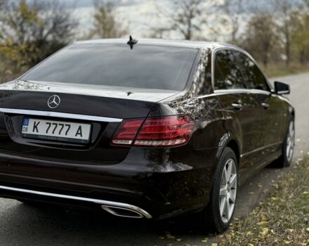 Коричневый Мерседес 220, объемом двигателя 0 л и пробегом 330 тыс. км за 14000 $, фото 4 на Automoto.ua