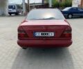 Красный Мерседес 220, объемом двигателя 0 л и пробегом 487 тыс. км за 2850 $, фото 3 на Automoto.ua
