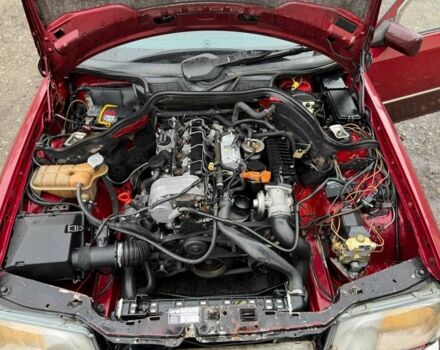 Красный Мерседес 220, объемом двигателя 2 л и пробегом 250 тыс. км за 2400 $, фото 6 на Automoto.ua