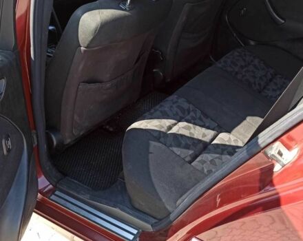 Красный Мерседес 220, объемом двигателя 2.2 л и пробегом 411 тыс. км за 4500 $, фото 13 на Automoto.ua