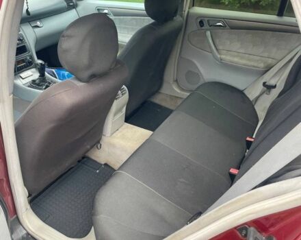 Червоний Мерседес 220, об'ємом двигуна 2.2 л та пробігом 3 тис. км за 3200 $, фото 9 на Automoto.ua