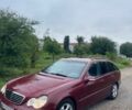 Червоний Мерседес 220, об'ємом двигуна 2.2 л та пробігом 3 тис. км за 3200 $, фото 5 на Automoto.ua