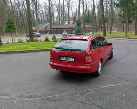 Красный Мерседес 220, объемом двигателя 2.1 л и пробегом 470 тыс. км за 6300 $, фото 6 на Automoto.ua