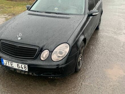 Мерседес 220, объемом двигателя 0 л и пробегом 300 тыс. км за 3100 $, фото 1 на Automoto.ua