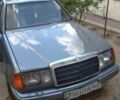 Сірий Мерседес 220, об'ємом двигуна 2.6 л та пробігом 45 тис. км за 2200 $, фото 2 на Automoto.ua