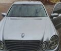 Серый Мерседес 220, объемом двигателя 2.2 л и пробегом 390 тыс. км за 3900 $, фото 10 на Automoto.ua