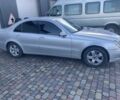 Серый Мерседес 220, объемом двигателя 2.2 л и пробегом 330 тыс. км за 2850 $, фото 1 на Automoto.ua