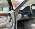 Серый Мерседес 220, объемом двигателя 2.3 л и пробегом 300 тыс. км за 1800 $, фото 11 на Automoto.ua