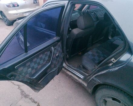 Серый Мерседес 220, объемом двигателя 2.2 л и пробегом 333 тыс. км за 1200 $, фото 9 на Automoto.ua