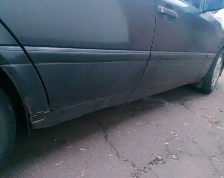 Серый Мерседес 220, объемом двигателя 2.2 л и пробегом 333 тыс. км за 1200 $, фото 6 на Automoto.ua