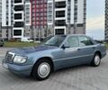 Сірий Мерседес 220, об'ємом двигуна 2.2 л та пробігом 500 тис. км за 3515 $, фото 1 на Automoto.ua