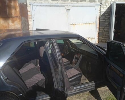 Сірий Мерседес 220, об'ємом двигуна 2.2 л та пробігом 220 тис. км за 2900 $, фото 8 на Automoto.ua