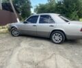 Сірий Мерседес 220, об'ємом двигуна 2.2 л та пробігом 210 тис. км за 5300 $, фото 2 на Automoto.ua