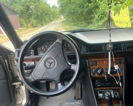 Сірий Мерседес 220, об'ємом двигуна 2.2 л та пробігом 210 тис. км за 5300 $, фото 13 на Automoto.ua