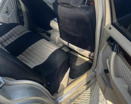 Сірий Мерседес 220, об'ємом двигуна 2.2 л та пробігом 440 тис. км за 3000 $, фото 10 на Automoto.ua