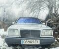 Серый Мерседес 220, объемом двигателя 2.2 л и пробегом 420 тыс. км за 1500 $, фото 7 на Automoto.ua