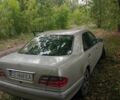 Серый Мерседес 220, объемом двигателя 2.2 л и пробегом 444 тыс. км за 2850 $, фото 3 на Automoto.ua