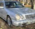 Серый Мерседес 220, объемом двигателя 2.2 л и пробегом 333 тыс. км за 1899 $, фото 1 на Automoto.ua
