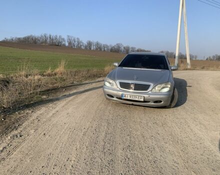 Серый Мерседес 220, объемом двигателя 4.3 л и пробегом 468 тыс. км за 5000 $, фото 3 на Automoto.ua