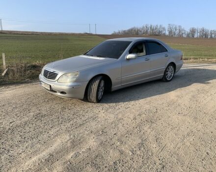Серый Мерседес 220, объемом двигателя 4.3 л и пробегом 468 тыс. км за 5000 $, фото 4 на Automoto.ua