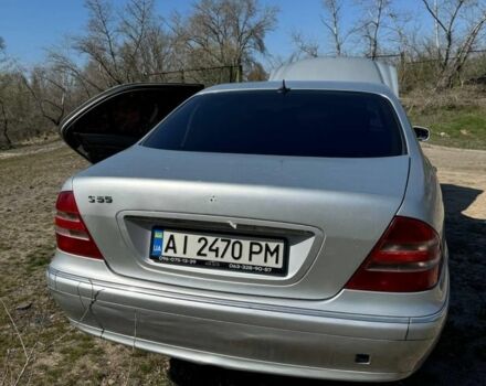 Сірий Мерседес 220, об'ємом двигуна 4.3 л та пробігом 300 тис. км за 5000 $, фото 4 на Automoto.ua