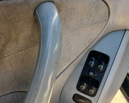 Серый Мерседес 220, объемом двигателя 2.2 л и пробегом 270 тыс. км за 3600 $, фото 22 на Automoto.ua