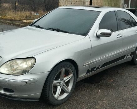 Серый Мерседес 220, объемом двигателя 5.8 л и пробегом 299 тыс. км за 3499 $, фото 2 на Automoto.ua