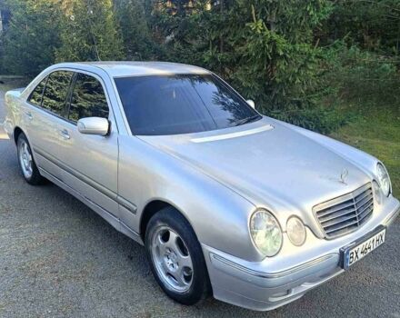 Сірий Мерседес 220, об'ємом двигуна 2.2 л та пробігом 346 тис. км за 3500 $, фото 3 на Automoto.ua