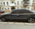 Серый Мерседес 220, объемом двигателя 2.2 л и пробегом 330 тыс. км за 4500 $, фото 7 на Automoto.ua