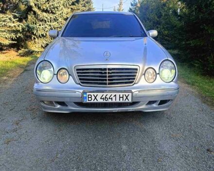 Сірий Мерседес 220, об'ємом двигуна 2.2 л та пробігом 346 тис. км за 3500 $, фото 1 на Automoto.ua