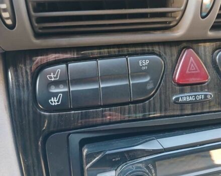 Серый Мерседес 220, объемом двигателя 2.2 л и пробегом 270 тыс. км за 3600 $, фото 18 на Automoto.ua