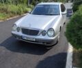 Сірий Мерседес 220, об'ємом двигуна 2.1 л та пробігом 506 тис. км за 3886 $, фото 1 на Automoto.ua