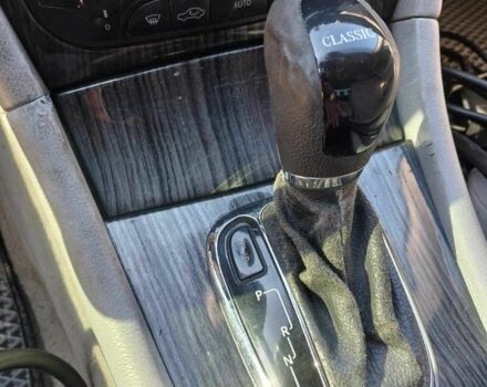 Серый Мерседес 220, объемом двигателя 2.2 л и пробегом 270 тыс. км за 3600 $, фото 17 на Automoto.ua