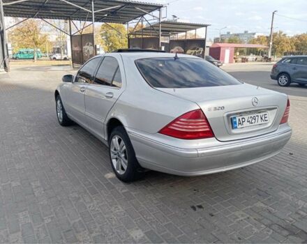 Серый Мерседес 220, объемом двигателя 3.2 л и пробегом 450 тыс. км за 5300 $, фото 2 на Automoto.ua