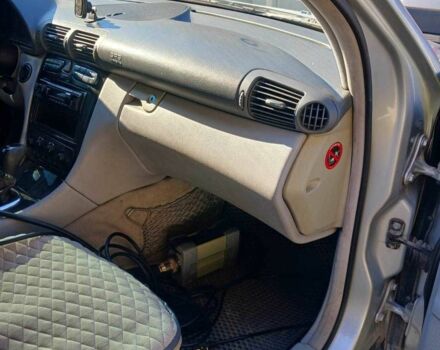 Серый Мерседес 220, объемом двигателя 2.2 л и пробегом 270 тыс. км за 3600 $, фото 13 на Automoto.ua