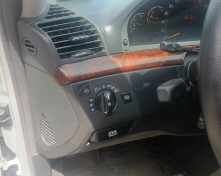 Сірий Мерседес 220, об'ємом двигуна 5 л та пробігом 300 тис. км за 6500 $, фото 5 на Automoto.ua