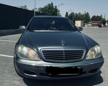 Сірий Мерседес 220, об'ємом двигуна 3.2 л та пробігом 358 тис. км за 3200 $, фото 2 на Automoto.ua