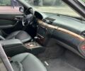 Серый Мерседес 220, объемом двигателя 4 л и пробегом 380 тыс. км за 5500 $, фото 3 на Automoto.ua