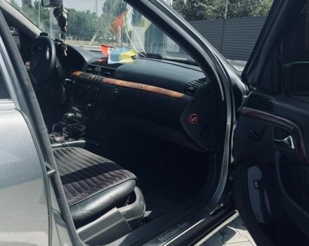 Сірий Мерседес 220, об'ємом двигуна 3.2 л та пробігом 358 тис. км за 3200 $, фото 7 на Automoto.ua