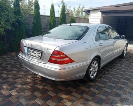 Серый Мерседес 220, объемом двигателя 3.2 л и пробегом 305 тыс. км за 6400 $, фото 6 на Automoto.ua