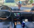 Серый Мерседес 220, объемом двигателя 3.2 л и пробегом 312 тыс. км за 4000 $, фото 10 на Automoto.ua