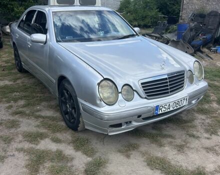 Серый Мерседес 220, объемом двигателя 0 л и пробегом 300 тыс. км за 1350 $, фото 4 на Automoto.ua