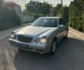 Сірий Мерседес 220, об'ємом двигуна 2.2 л та пробігом 300 тис. км за 1503 $, фото 1 на Automoto.ua