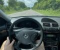 Сірий Мерседес 220, об'ємом двигуна 2.1 л та пробігом 417 тис. км за 6000 $, фото 12 на Automoto.ua