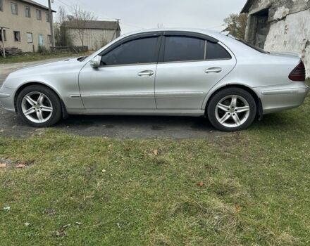 Серый Мерседес 220, объемом двигателя 2.1 л и пробегом 3 тыс. км за 4400 $, фото 2 на Automoto.ua