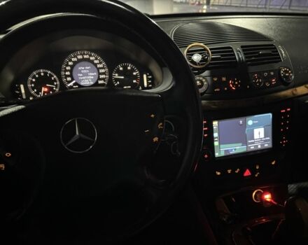 Серый Мерседес 220, объемом двигателя 2.2 л и пробегом 340 тыс. км за 6300 $, фото 6 на Automoto.ua