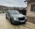 Серый Мерседес 220, объемом двигателя 2.1 л и пробегом 300 тыс. км за 2700 $, фото 1 на Automoto.ua